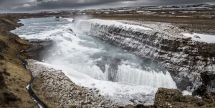 Der Gullfoss Wasserfall im Winter
