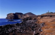 Blick auf eine Landzunge auf São Jorge